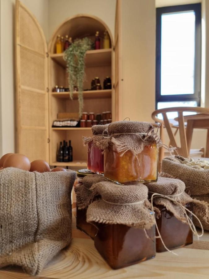 Thymises Boutique Hotel カコペトリア エクステリア 写真