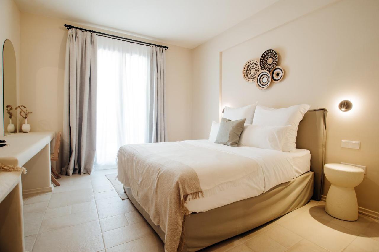 Thymises Boutique Hotel カコペトリア エクステリア 写真
