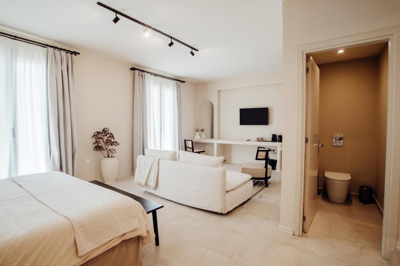 Thymises Boutique Hotel カコペトリア エクステリア 写真