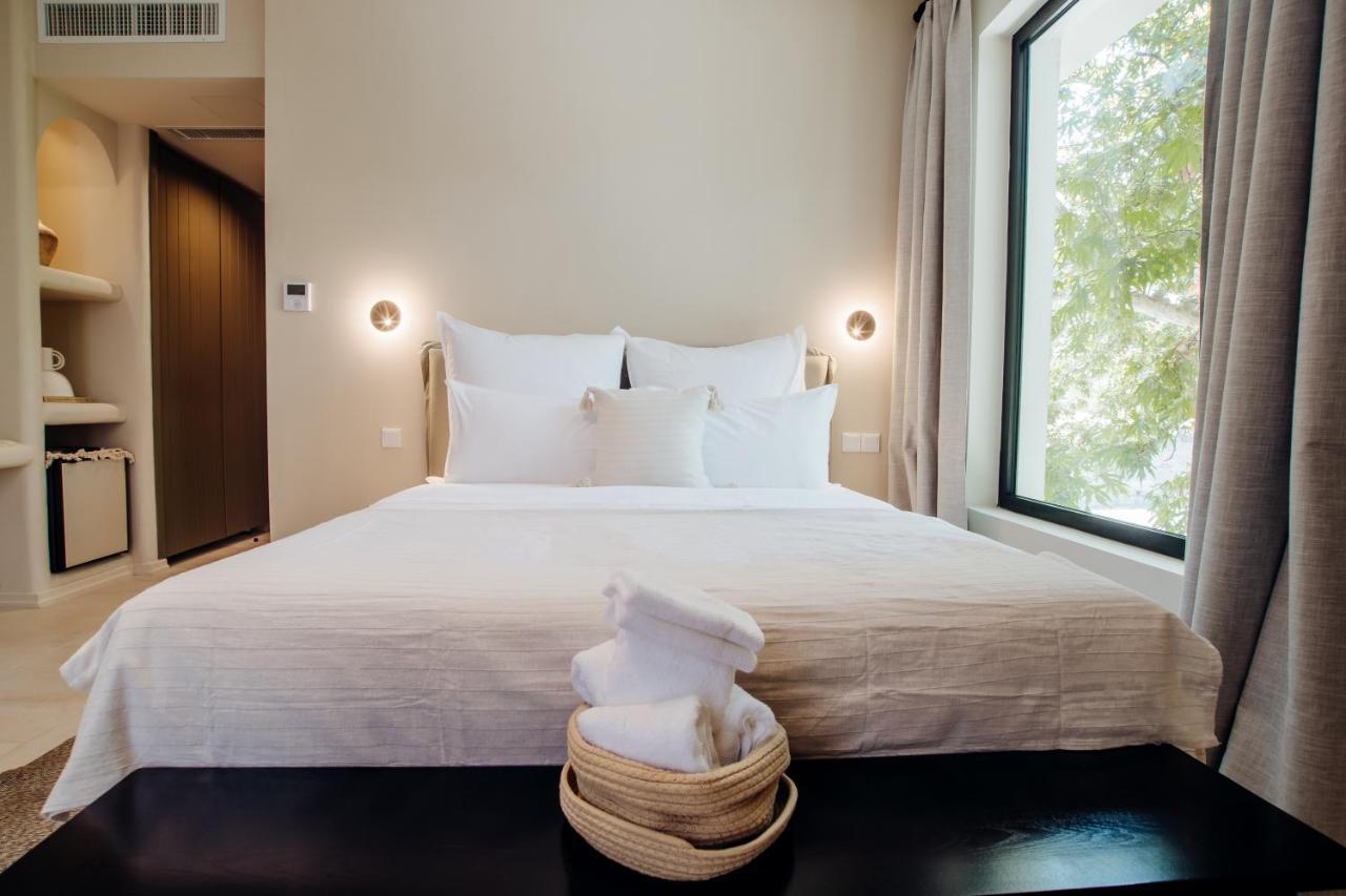 Thymises Boutique Hotel カコペトリア エクステリア 写真